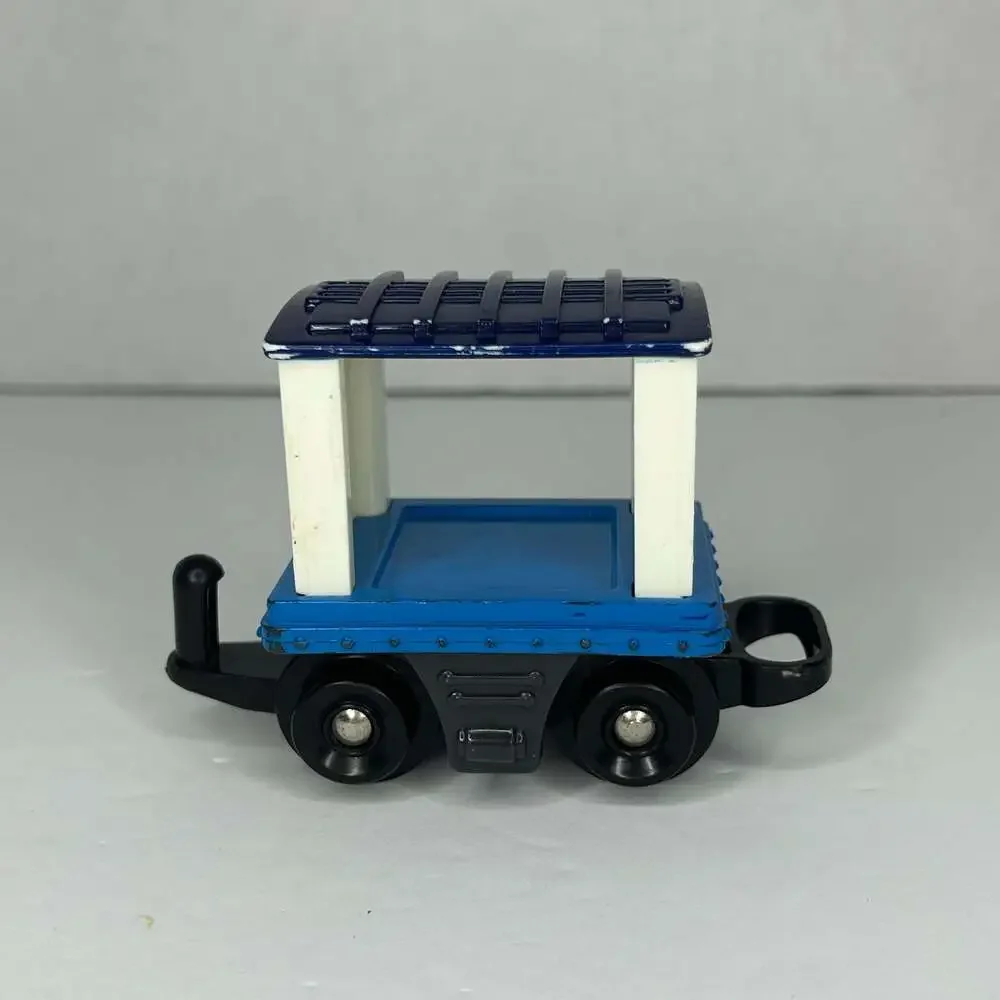 Fisher-Price GeoTrax Blue and White Freight Cargo Train Car